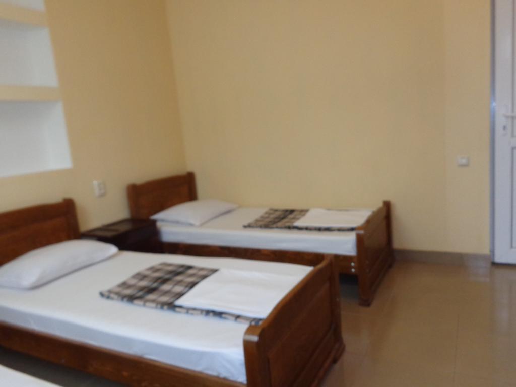 White Guest House Batumi Rom bilde