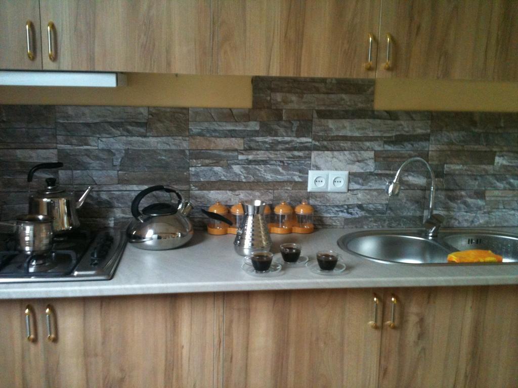 White Guest House Batumi Rom bilde
