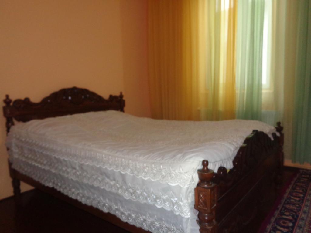 White Guest House Batumi Eksteriør bilde